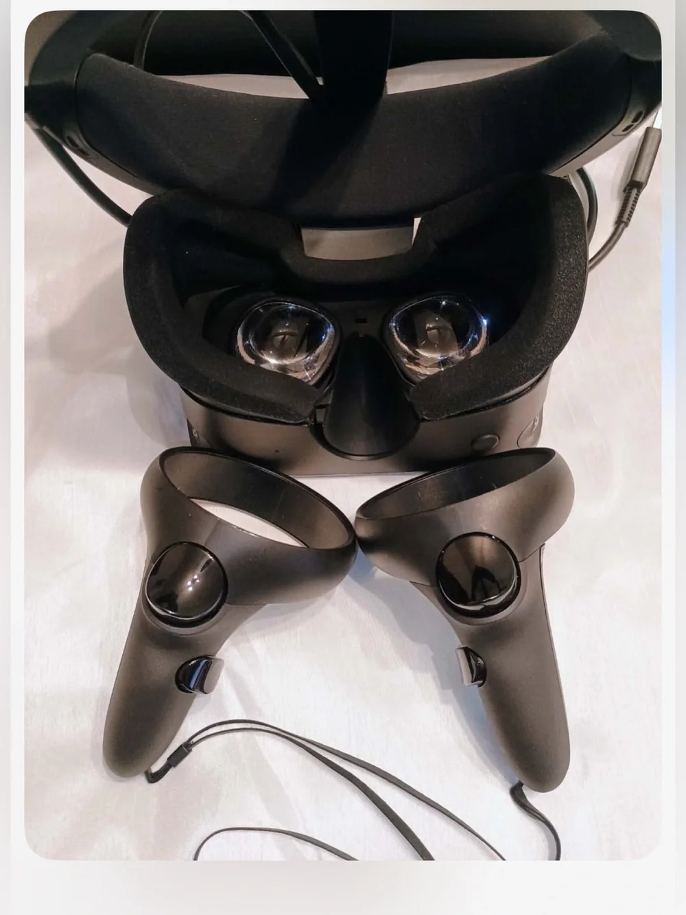 Oculus Rift S PC-powered Headset & 2 Controllers w/ Box